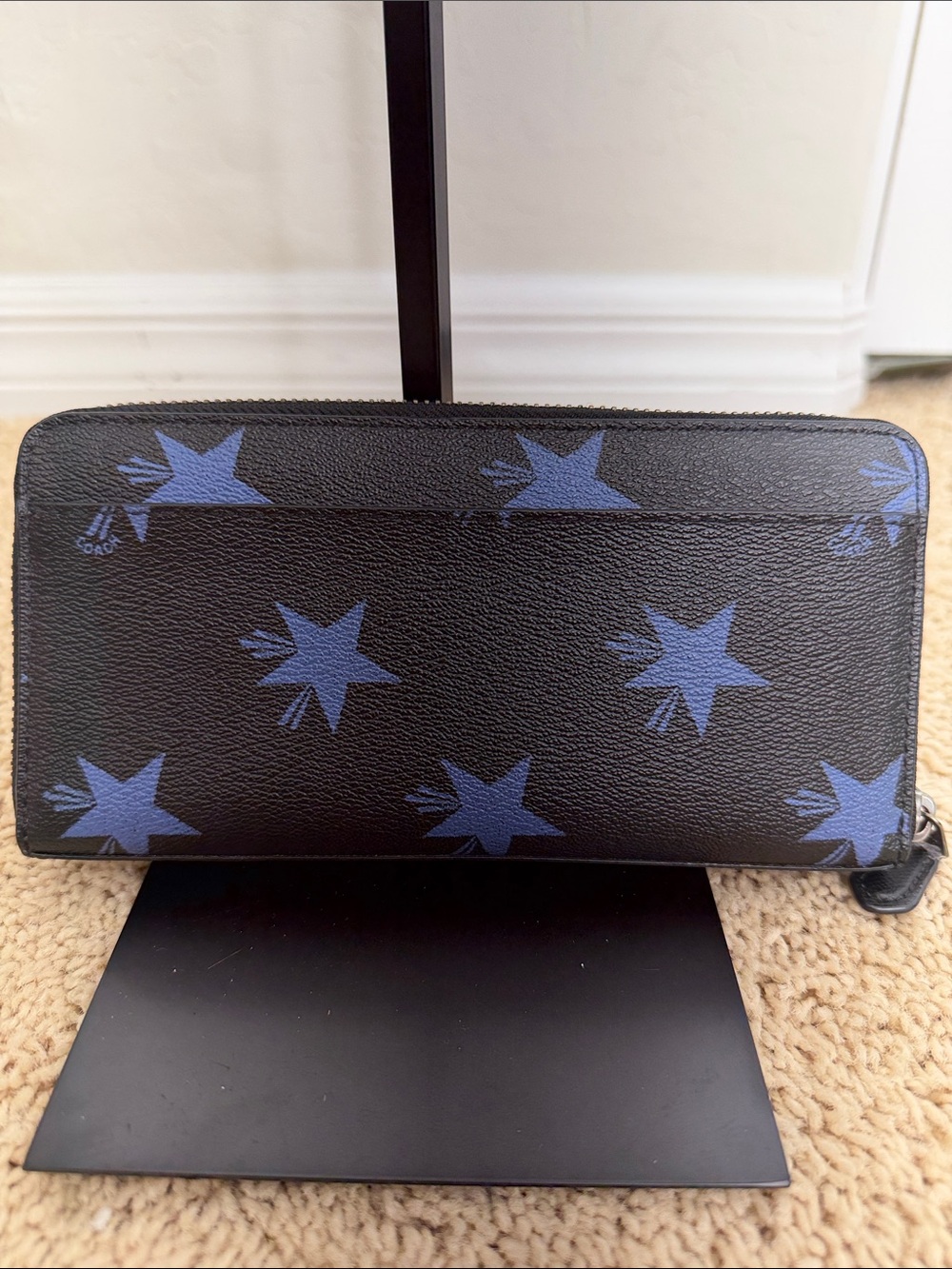 COACH Star Canyon Quinn
Wallet Limited Edition Black/Blue, - Picture 3 of 5